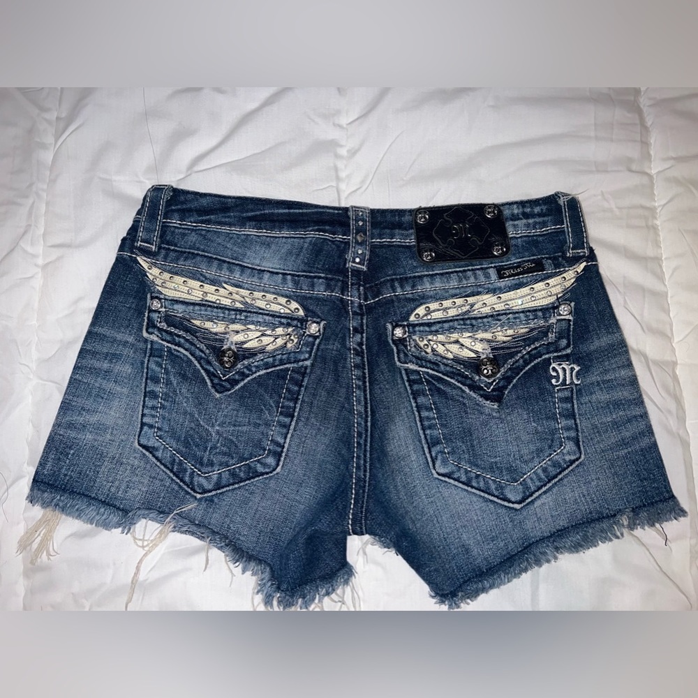 Miss me jean short size 30